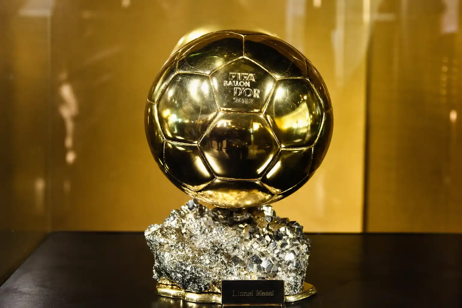 Balón de Oro en un estante