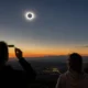 Cuándo quitarse las gafas durante el eclipse