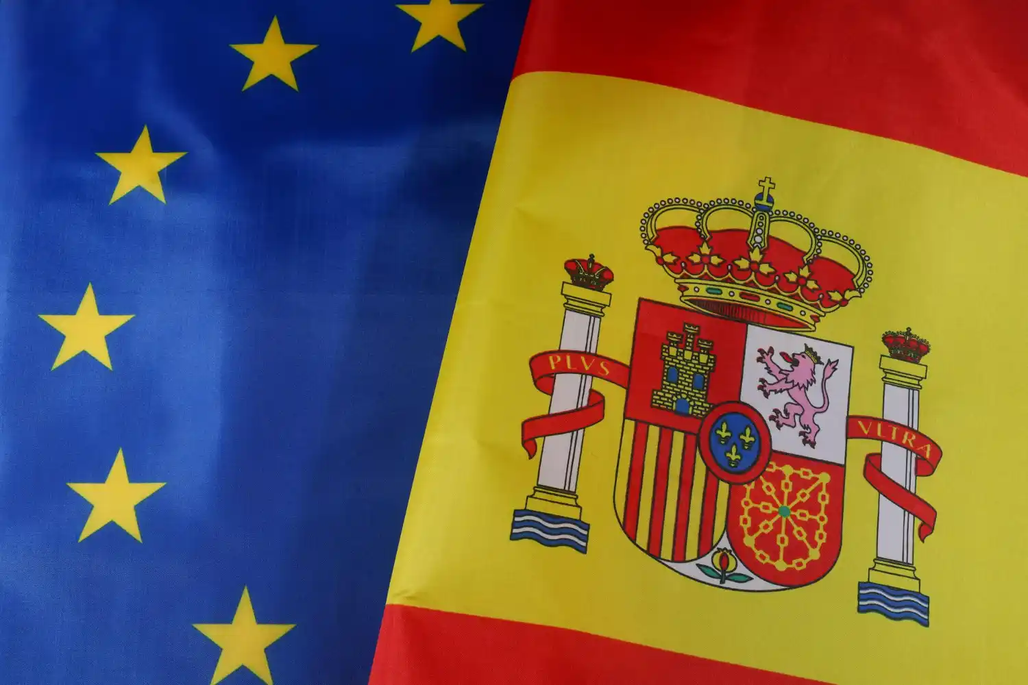 banderas de ue y españa