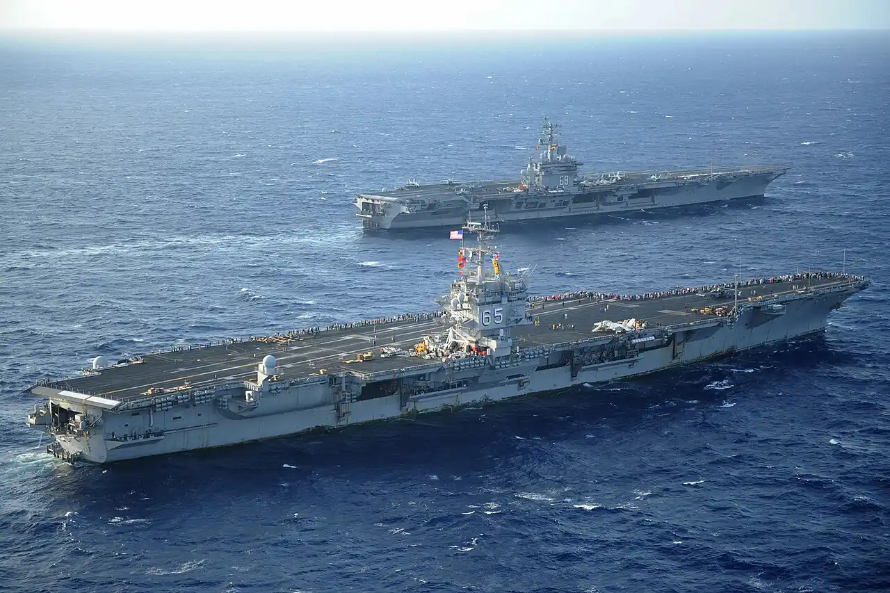 dos portaaviones de EEUU