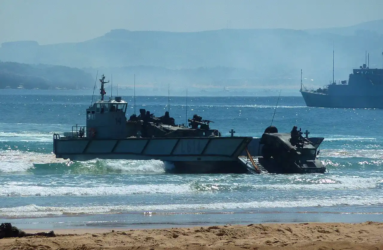 lancha armada espanola