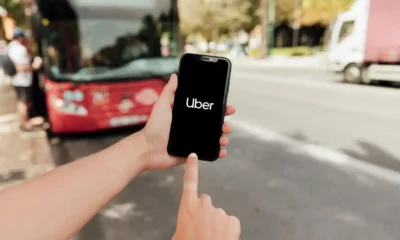 mano movil logo Uber