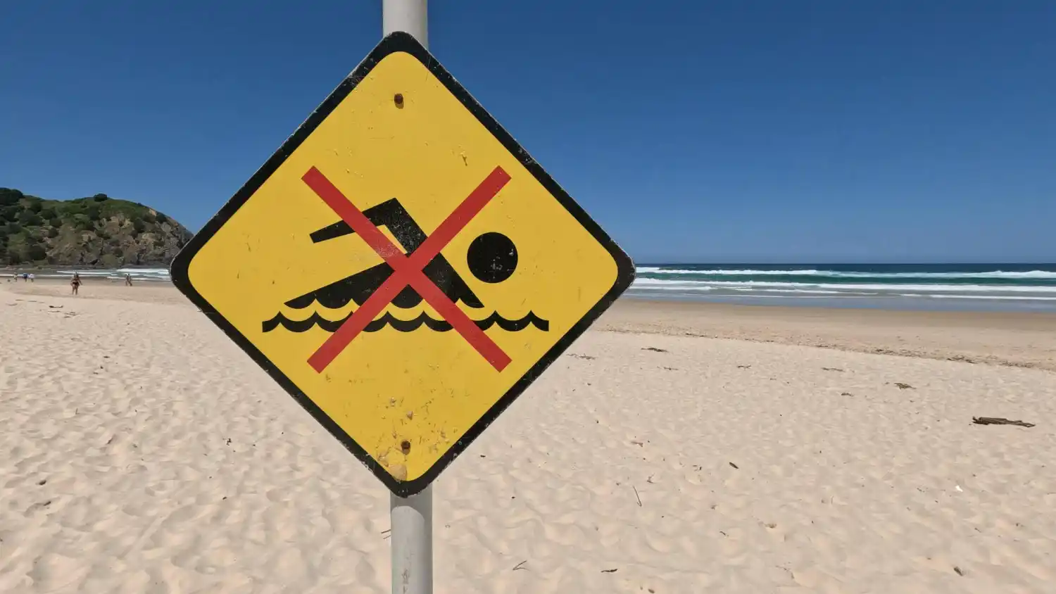 prohibido bañarse