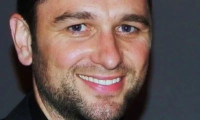 Matthew Rhys con dos Emmy