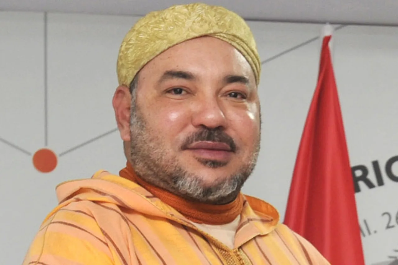 Mohamed VI con ropaje tradicional