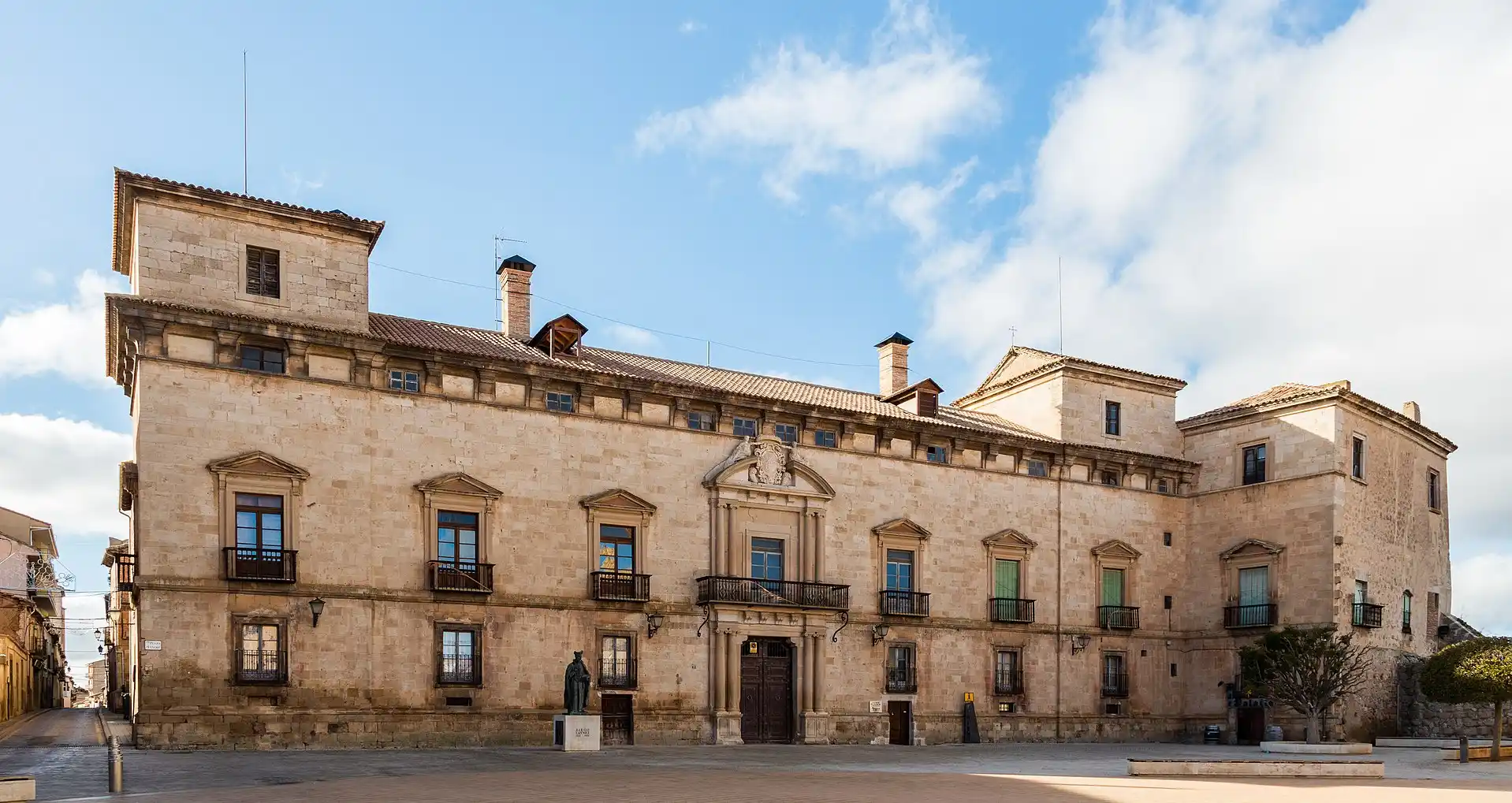 Palacio Hurtado de Mendoza de Almazán