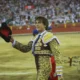 Roca Rey saludando en una corrida