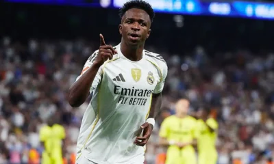 Vinícius despues de un gol