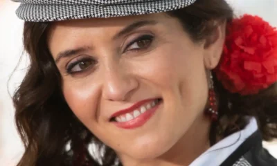 ayuso disfrazada de gitana
