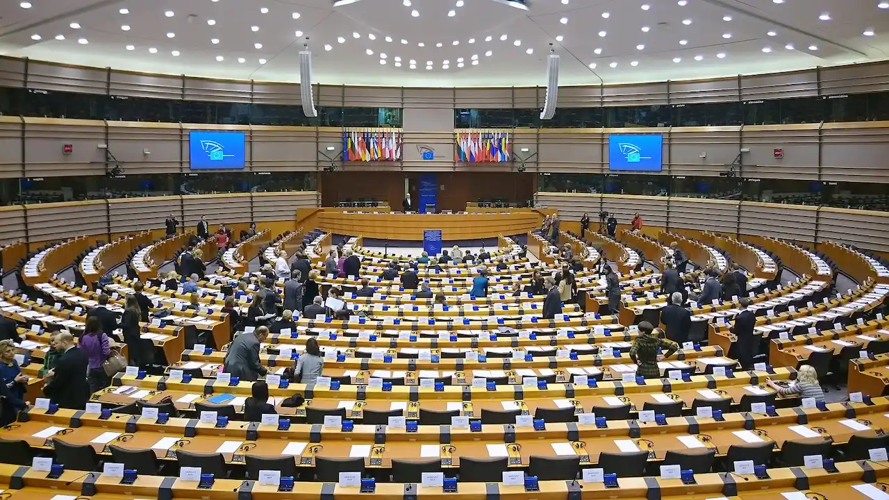 el parlamento europeo en pleno