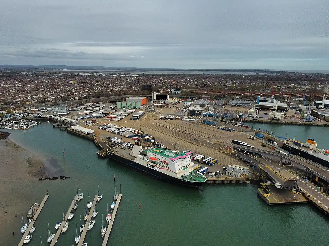 el puerto de Portsmouth