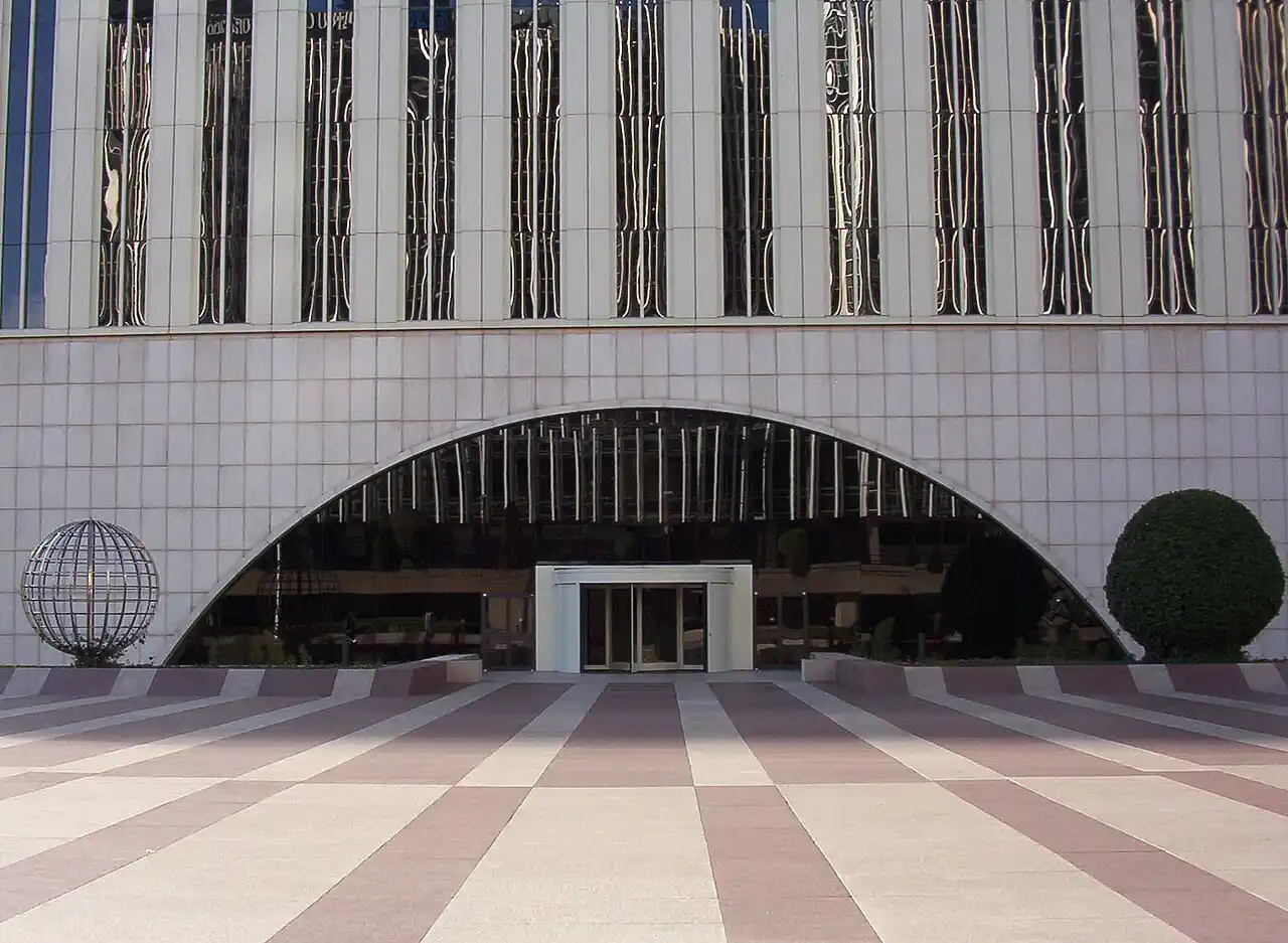 entrada torre picasso madrid