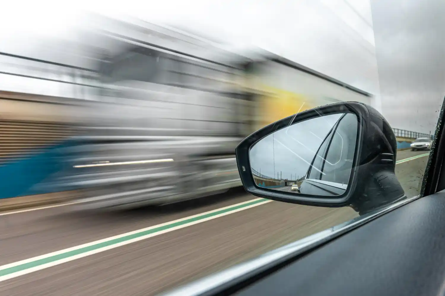 espejo retrovisor coche max velocidad