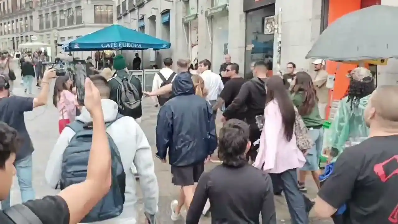 expulsaron a Vito Quiles de la acampada de Sol