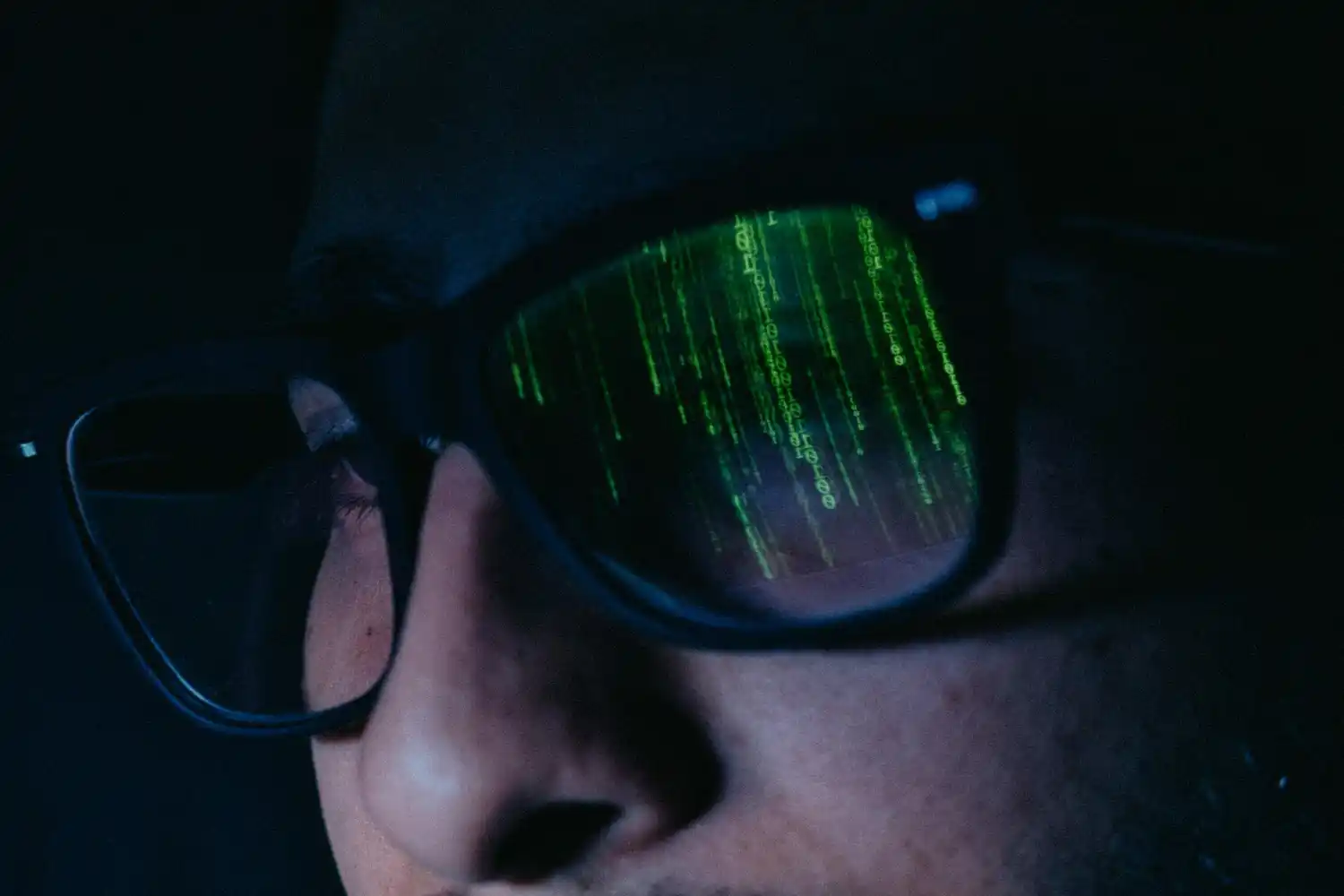 gafas hacker codigo verde