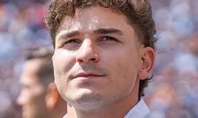 la cara de Julián Álvarez