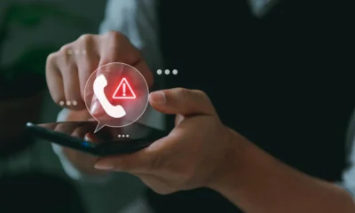 persona colgando estafa telefonica