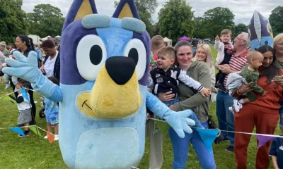 un muñeco gigante de Bluey