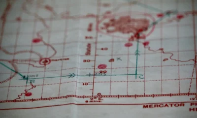 Mapa meteorológico antiguo que ilustra la historia de la previsión meteorológica