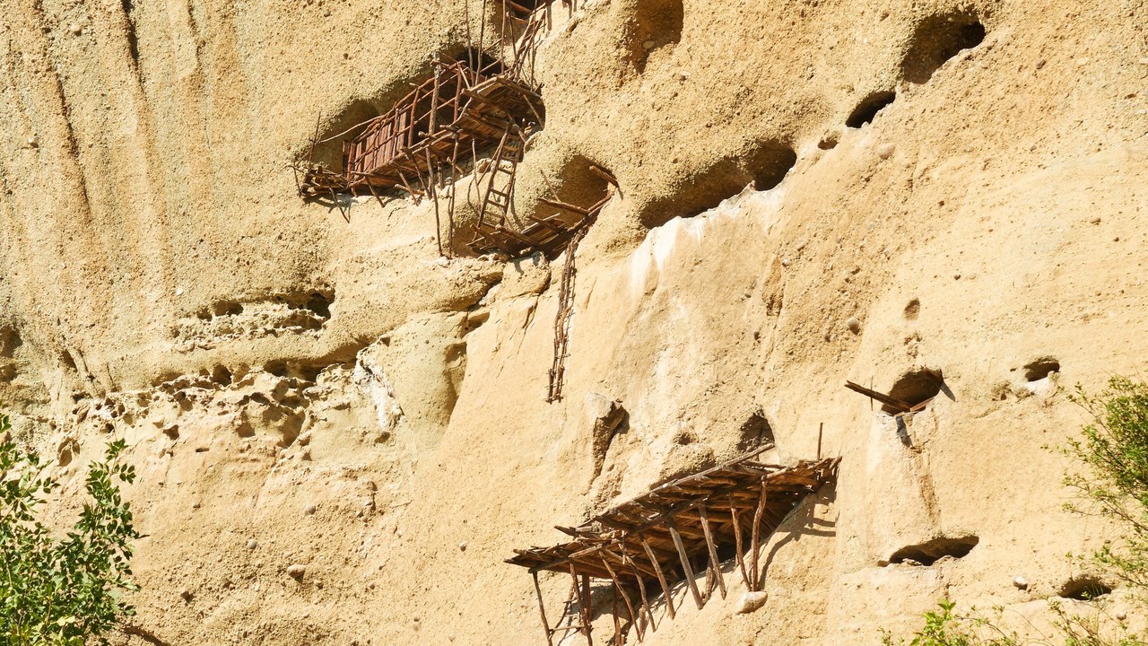 Ermitas en zona montañosa — hallazgo arqueológico castro de Burela