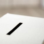 ¿Por qué 163.000 españoles nacionalizados por la ley de nietos se quedan sin voto el 29-N?
